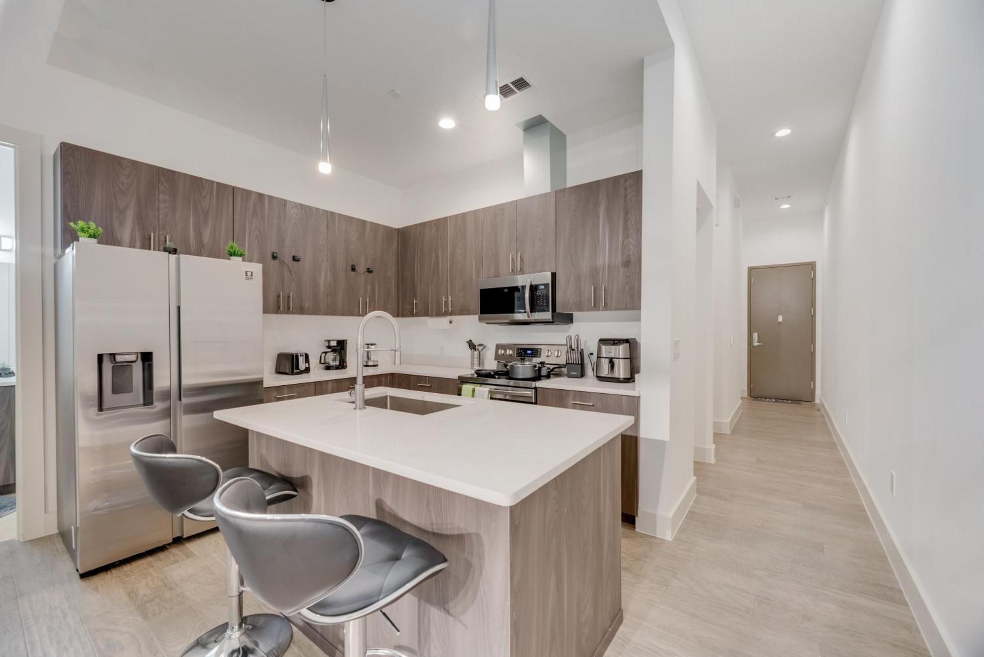 Snazzy Loft Style 2Br I Gym I Parking I Workspace ダラス エクステリア 写真