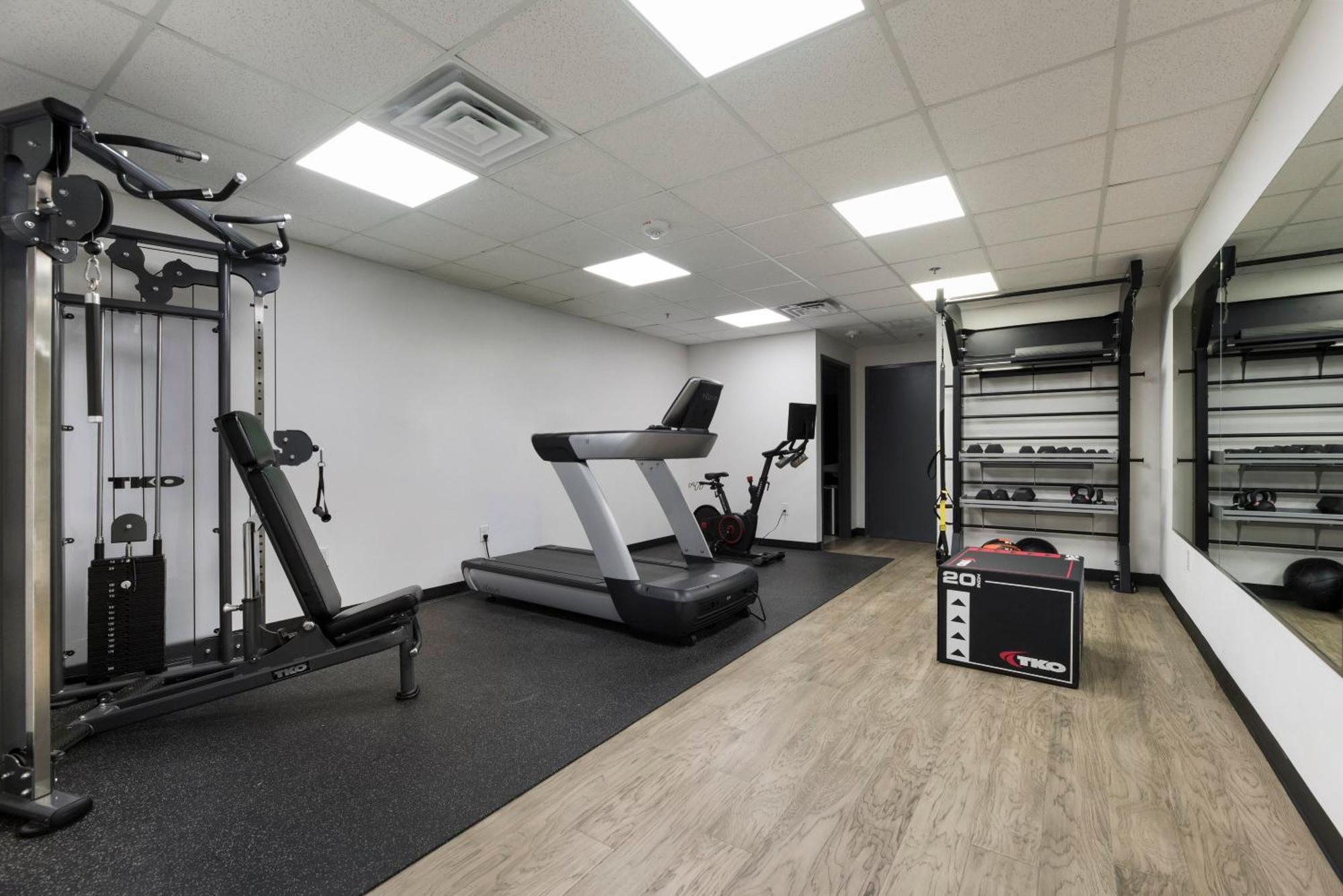 Snazzy Loft Style 2Br I Gym I Parking I Workspace ダラス エクステリア 写真